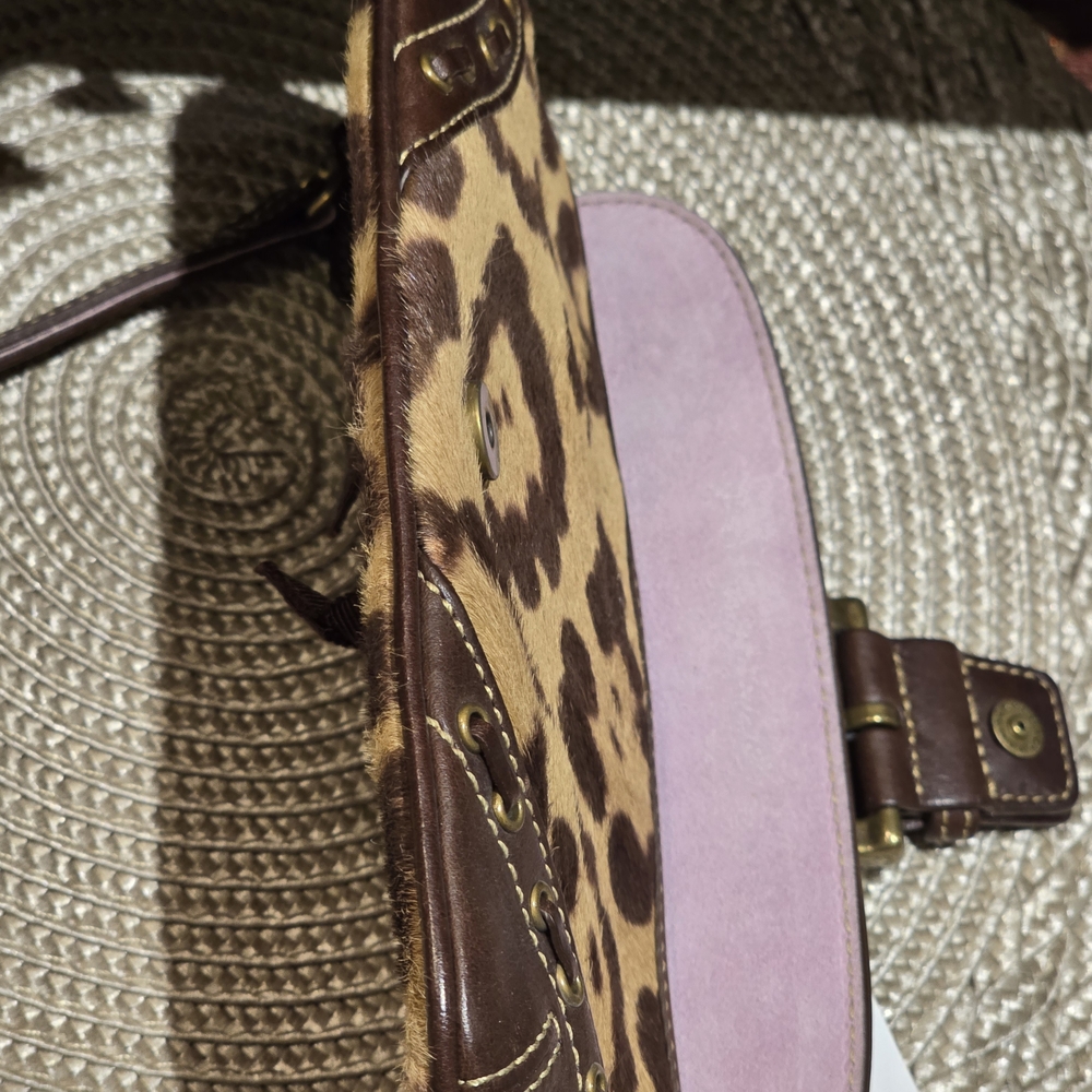 RARE Coach Leopard Print Clutch with Lavendar Suede and Brown Leather Accents - Picture 13 of 15